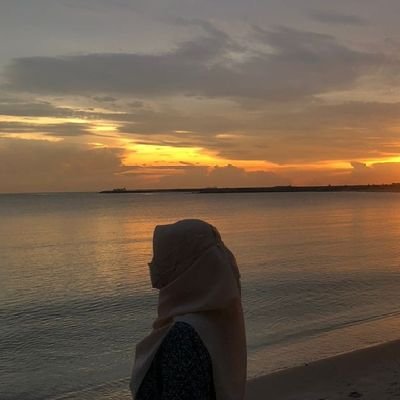 farahaliazz's profile picture. just an average girl with big dreams (ffr)