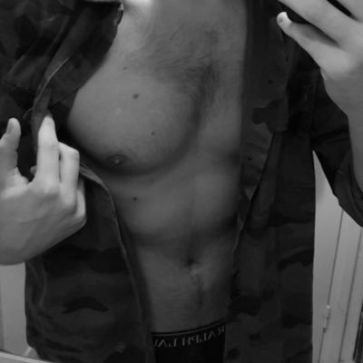 🔞 | 26 YO. France 🇫🇷 DM for snapchat 🔥👻 Follow me for more content |