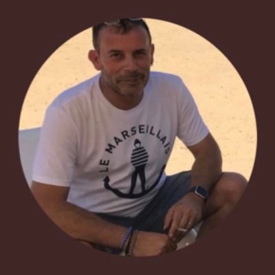 ericcauneille's profile picture. Prendre le meilleur sur Twitter ....Entre Versailles, Lyon et Saint-Emilion 🏳️‍🌈
