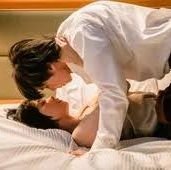 masao5TMMPjl's profile picture. 広島市の６０代の男性です、
処女であることに悩む必要はありません。 あなたのペースで、自分の気持ちを大切にしながら進んでいけば大丈夫です。焦ってしまうと、思わぬ痛みや後悔につながり、セックスが嫌いになってしまう。初めての経験は、安心して楽しめるものであって欲しい。経験豊富な男性との素敵な時間で、特別な思い出にして欲しい