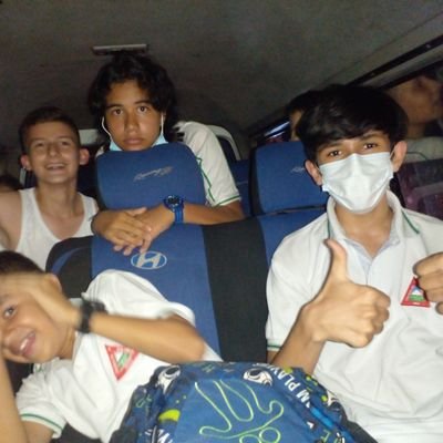 Ruta_loac's profile picture. Sí, lo que subo da (Cringe) y también es tonto.. Pero no me importa si me critican solo subo lo que AMI me gusta