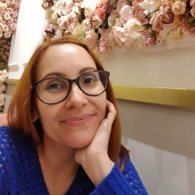 HannaCab1's profile picture. De historiadora a estudante de Sistemas para Internet.  Podcast: Não Dobre a Orelha