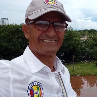 Comunicador Social, Periodista, Historiador y Gestor Cultural con 46 Años de Experiencia. Soy Vic. Intern. del Centro Cultural Colombiano y Vic. AGENTUCOL