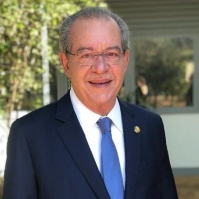 Economista. Senador suplente por SP. Foi cinco vezes deputado federal.