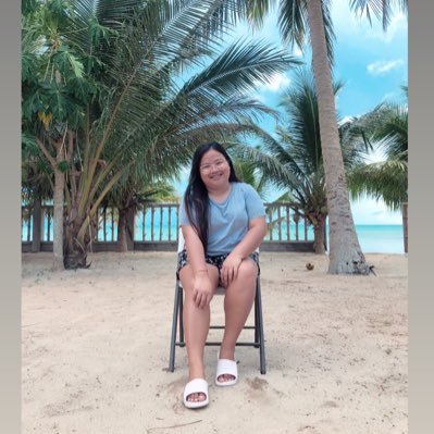 mmaycharish's profile picture. 