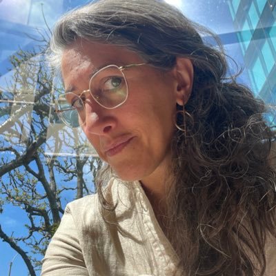 Maechinope's profile picture. Maestranda / Arquitecta / madre / feminista / amiga / consultora / cat lover/ y alguna cosa más.
