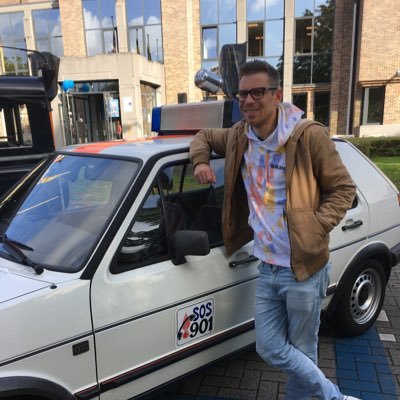 Vooral heel veel voetbal en voetbaltruitjesverzamelaar (82). De bekendste Sportief Rotselaar 💛💙 supporter op twitter!