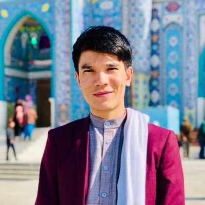 از دیو و دَد ملولم و انسانم آرزوست  . Medical student👨‍⚕️