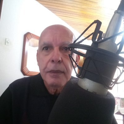 Jornalista-radialista-escritor - Ex-Vereador em 6 períodos Legislativos em Londrina