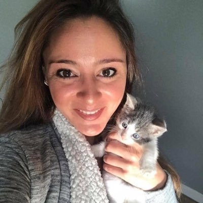 AnaDupond13's profile picture. 