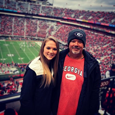 Father to Adam and Saylor 👨‍👧‍👦DAWGS 🐾🐶Basketball Junkie 🏀Grill Master 🍗🐷Golf nut 🏌️Fish fear me 🎣 Patriot🇺🇸 #GoDawgs #hbtfd