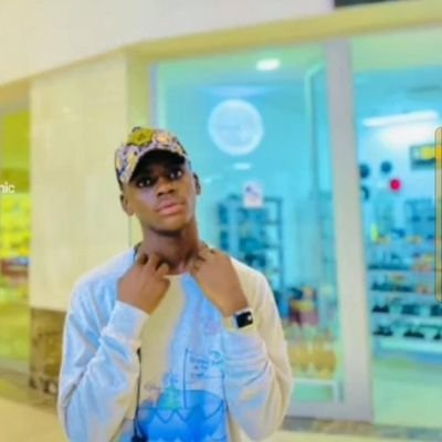 AppiaduMicheal's profile picture. LET THE LYRICS DO THE TALKING 👄