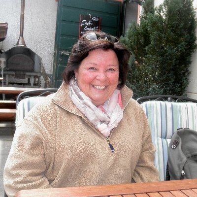 LydiaLemmens3's profile picture. Tweets in Nederlands en Duits.

Pas in GEEN "HOKJE"

Nette discussie graag, beledigen en/of schelden is BLOCK.