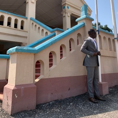 Ananse_kromm's profile picture. I’m here to deliver arts through fashion