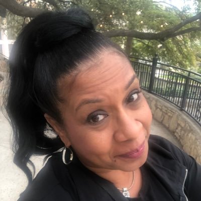 DataQueen100's profile picture. 