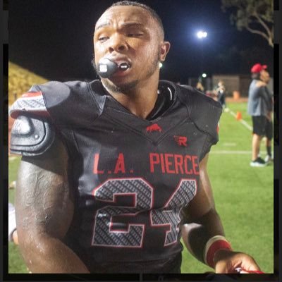 LA Pierce JUCO College LB/RB 5’10 225lbs|Squat max 630lbs| Bench max 405lbs| 40 yard dash time 4.5| 3.6 GPA|