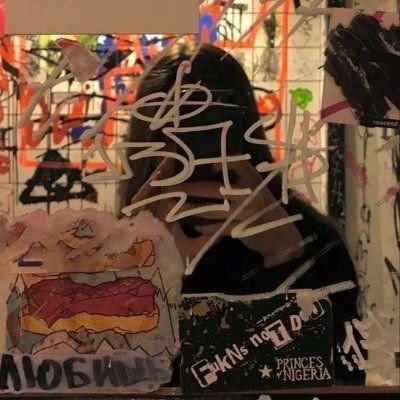 xhazelxmoonx's profile picture. 18