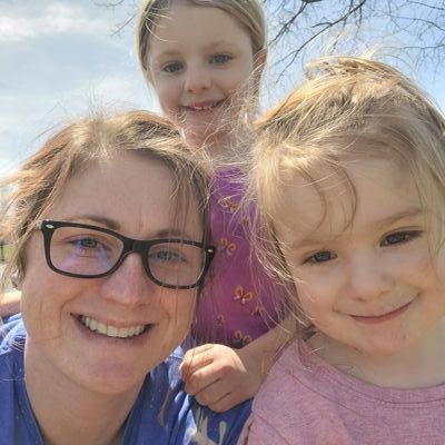 ArtwithBoever's profile picture. 