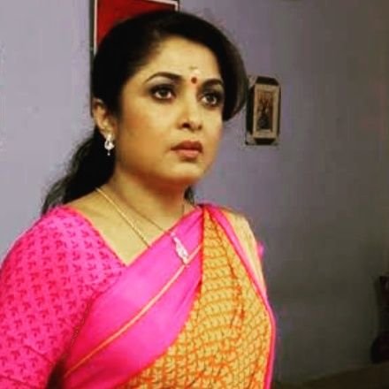 @meramyakrishnan amma you're my life my world🌍. my dreams full of my beautiful queen only. am bg fan with my amma. like u Amma form bottom of my Heart. uyire🥰