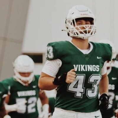 DVC Football🏈 DE/ LS/“6,4” 240lbs/3.4GPA Mid Year