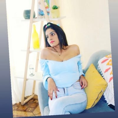 Kat_sudestada29's profile picture. futura ingeniera🎓-🎈clown - ukelele 🌀🎶-kurame 💐-musica80' 💽 -Cerati 🤘🏼-MDC 🌬-wine 🍷 -chocolate 🙊-viajar 🗺-photograf 📸 -netflix =❤️- U ⚽️ mi catarsis