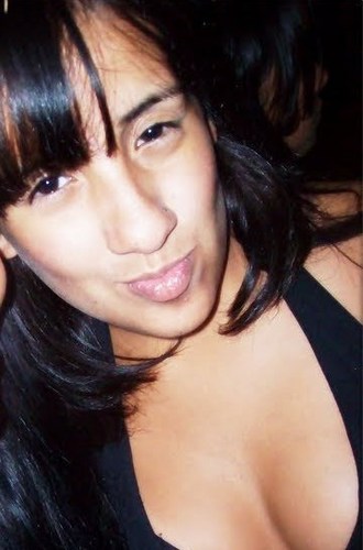       As criticas, não me #abalam os elogios não me #iludem. Sou o que sou não o que dizem ;) http://t.co/5km4luYoUi
                          