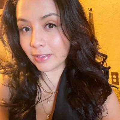 kimmy_cakes27's profile picture. Happily in love .