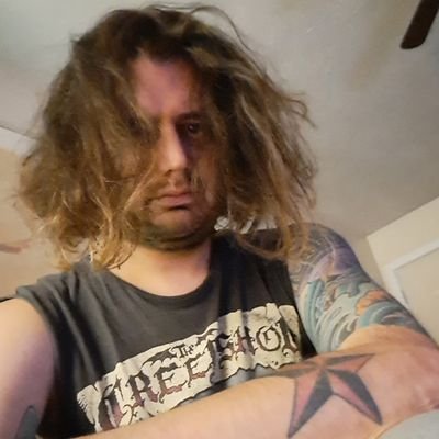 (It/Shit/He/They) Hack writer, lousy musician, and knowledgeable about baseball, punk, and X-Men. co-host of Cheapseat Baseball. @cheapseatbaseb1
