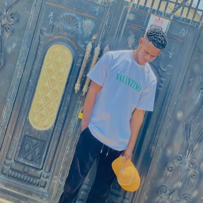 PromiseOlawoye's profile picture. I believe we are created for a reason, I Dey try no my reason😜😇