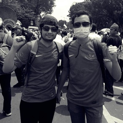 farfarizky's profile picture. 