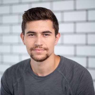 Ykhoushy's profile picture. Founder & CEO @jurni__ai | AI & Commerce