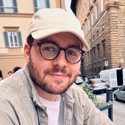 Founder @ Hatchly. 🛠️ Helping Marketers with graphic design and creative output from a quality and operational point of view ⚡️