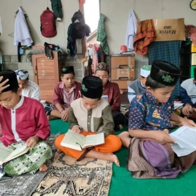 PA_Darulhikam's profile picture. Panti Sosial Anak Asuh, kelurahan bubakan rt03/0,1 kec. Mijen Semarang. WA: 085865731164.
no rek donasi bank BRI: 714501009900537 an panti sosial darul Hikam.