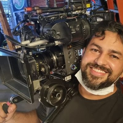 Audiovisual
Captação de imagens-TV Globo
Op de câmera-Descomplica
Repórter Cinematográfico-Fala Baixada
DRT- Operador de câmera e Diretor de Imagem📽📺🎬🎥