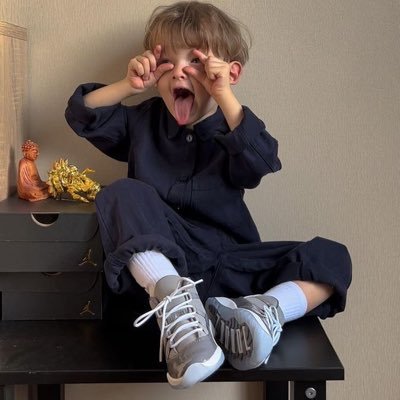 ecpmGadq6CVUbn9's profile picture. 