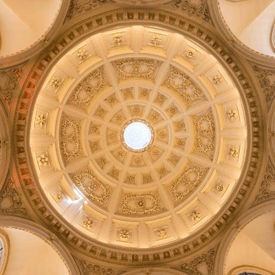 Good News at the heart of the @CityofLondon. Christopher Wren’s Masterpiece. Birthplace of @Samaritans. A place of sanctuary, sublime music & prayer. #Wren300