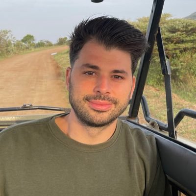 elniuts's profile picture. Spanish Python dev in London 🐍 | Business & product background | Tennis enthusiast 🎾 | Innovating in tech daily 🚀