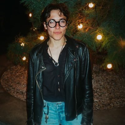 mrtnbotti's profile picture. philosopher & fiction writer