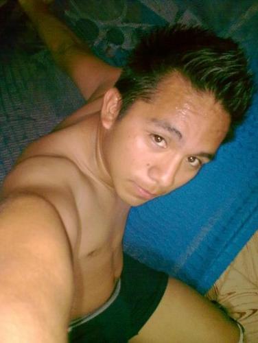 Ucmartz1's profile picture. Muchos dirían que soy fresa pero la verdad es que no me conocen... pues soy loco, divertido.. alegre.. dinámico y uff un sin fin de cosas jeje...