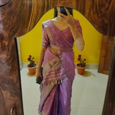 ArjumoniB's profile picture. Let your soul glow ✨