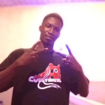 johnzy_d's profile picture. 