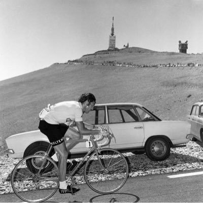 Ciclista e celtista a partes iguais. Dúas paixóns, un sentimiento.