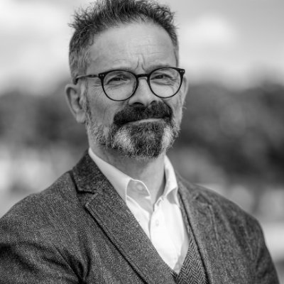 Paris-based journalist. DMs open. Cuttings at https://t.co/7BPGq7Jmxk
