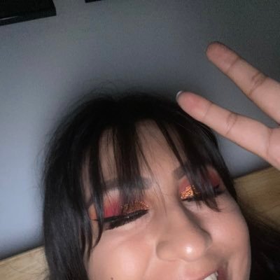 originallygigi's profile picture. only boring people get bored.