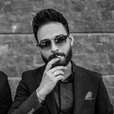 HosseinKamali23's profile picture. 