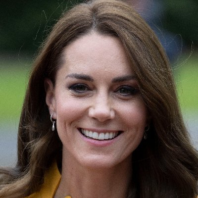 Identifying & archiving clothing worn by The Princess Of Wales (Kate Middleton). I write about her style, engagements & royal news. Tweets by Carly Whitewood.