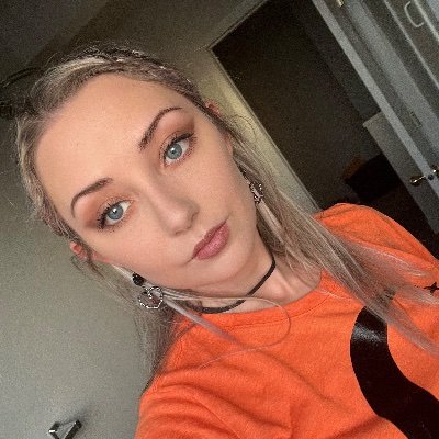 _ylamme's profile picture. 🐝 nice
 #LLDC🕊 #LLRY🖤