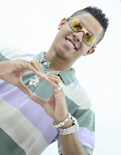 Aqui tá o fã club do Mc mais foda do mundo @oficialmcguto s2 , Noos tte aamamoos muiito Gustavo Soares da silva s2