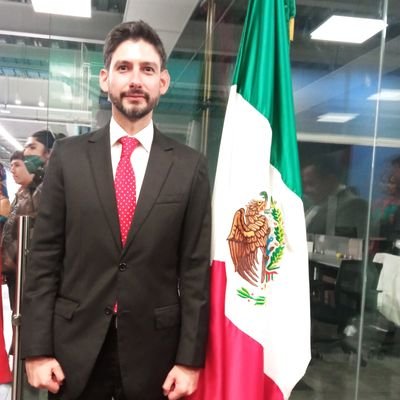 mexicano, politólogo, político local y humanista.