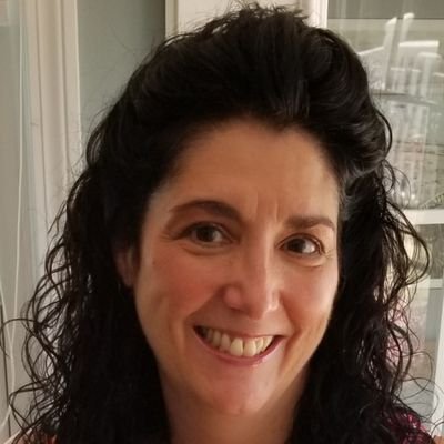 StephanieFiore7's profile picture. 